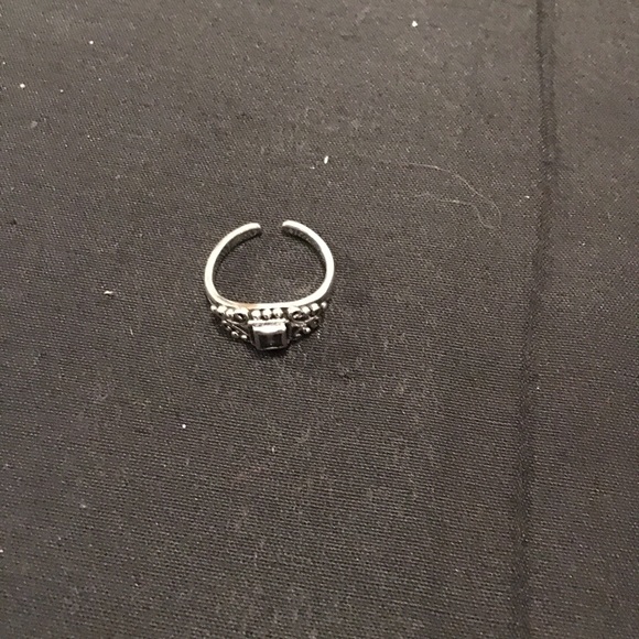 New 925 Sterling Silver Amethyst Scroll Toe RING size 3 NWOT - Picture 5 of 10